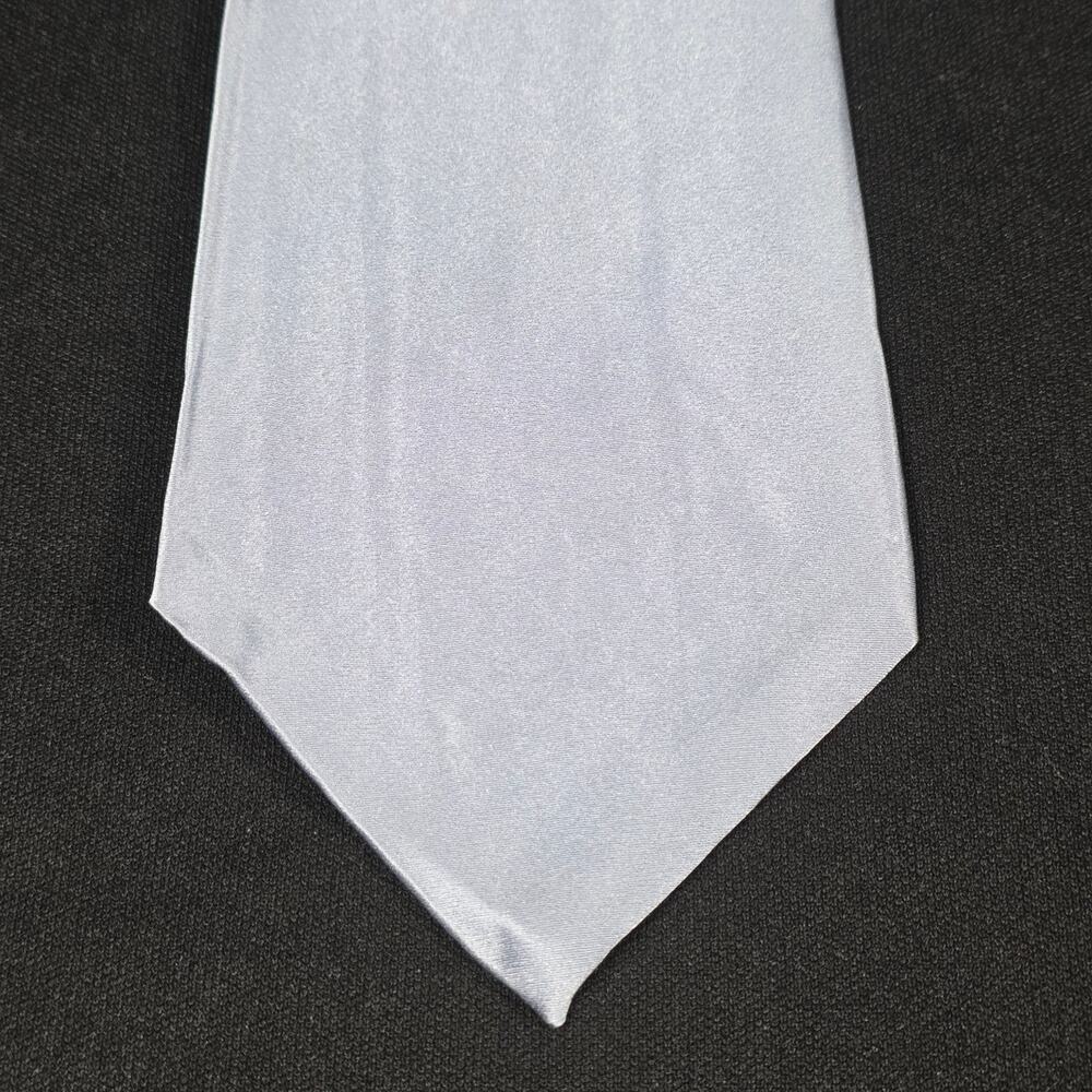 Lord & Taylor Men's Light Blue 100% Silk Solid Tie Classic Designer Luxury